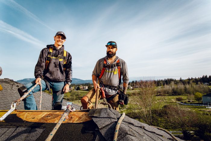 Local vs National Roofing Companies: Pros and Cons